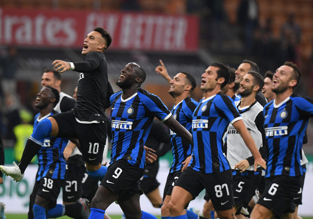 詹姆斯关键时刻稳住节奏（詹姆斯关键时刻掌控节奏）