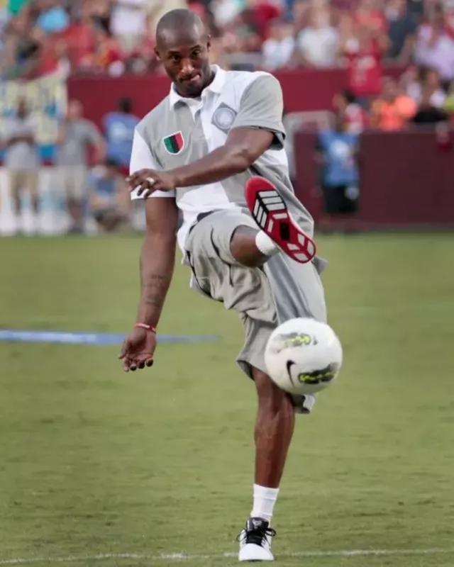 全市场：如果收到一份重要报价，恩昆库可能在冬窗就离开米兰（全市场：若获重磅报价，恩昆库或在冬窗离开米兰）