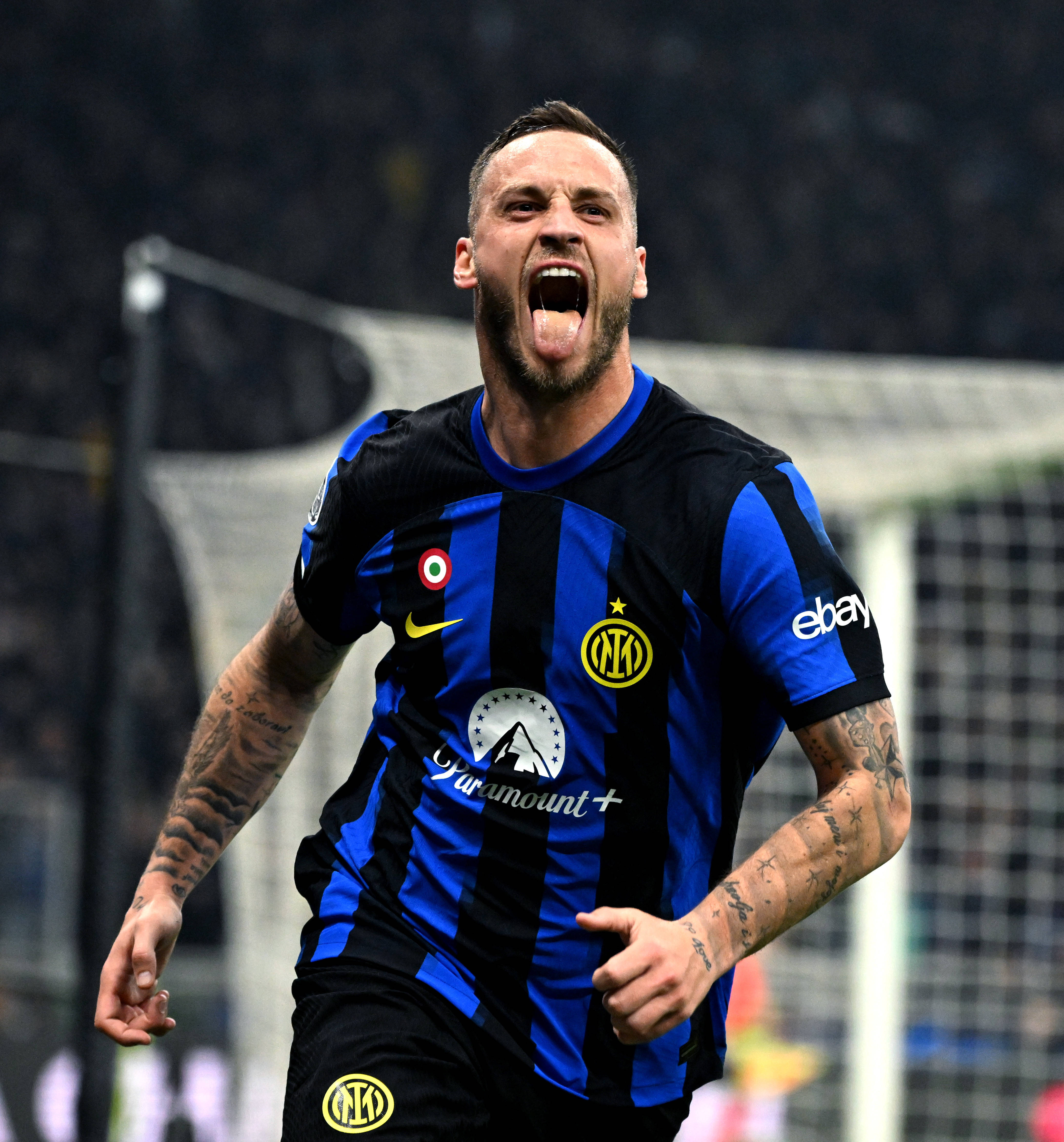 剑南春｜多特蒙德2-0门兴，布兰特凌空斩，拜尔破门+失单刀（剑南春｜多特2-0门兴：布兰特凌空建功，拜尔进球却失单刀）