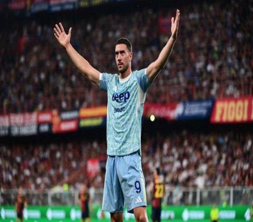 伤愈归来！阿方索·戴维斯时隔262天后重回拜仁大名单（阔别262天，阿方索·戴维斯复出重返拜仁大名单）