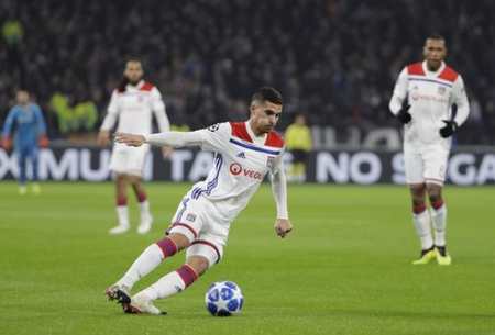 罗体：齐尔克泽愿意加盟罗马，但罗马先租后买报价被曼联拒绝（罗马体育报：齐尔克泽愿投罗马，曼联驳回罗马先租后买提议）