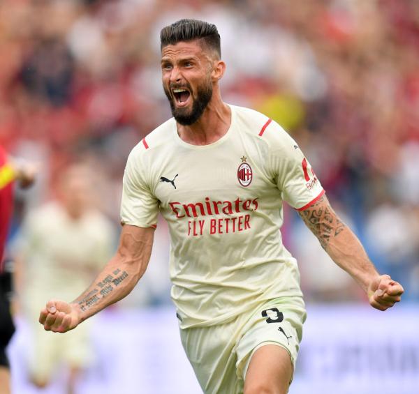 埃迪-豪：曼联整体表现有很大的提升；我们在努力改进防守（埃迪-豪：曼联整体进步显著，我们正致力于加强防守）