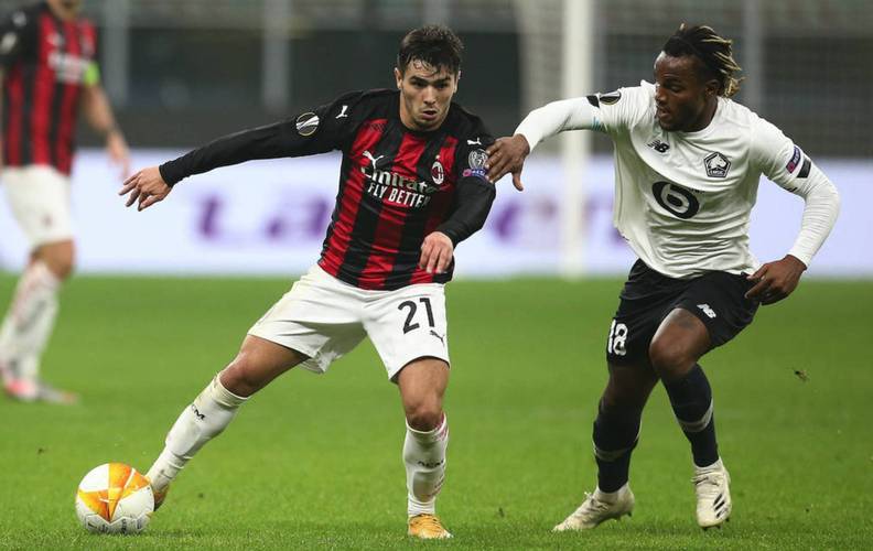 21世纪五大联赛外场球员出场时间榜：C罗、拉莫斯、梅西前3（21世纪五大联赛外场球员出场时长排名：C罗、拉莫斯、梅西占据前三）