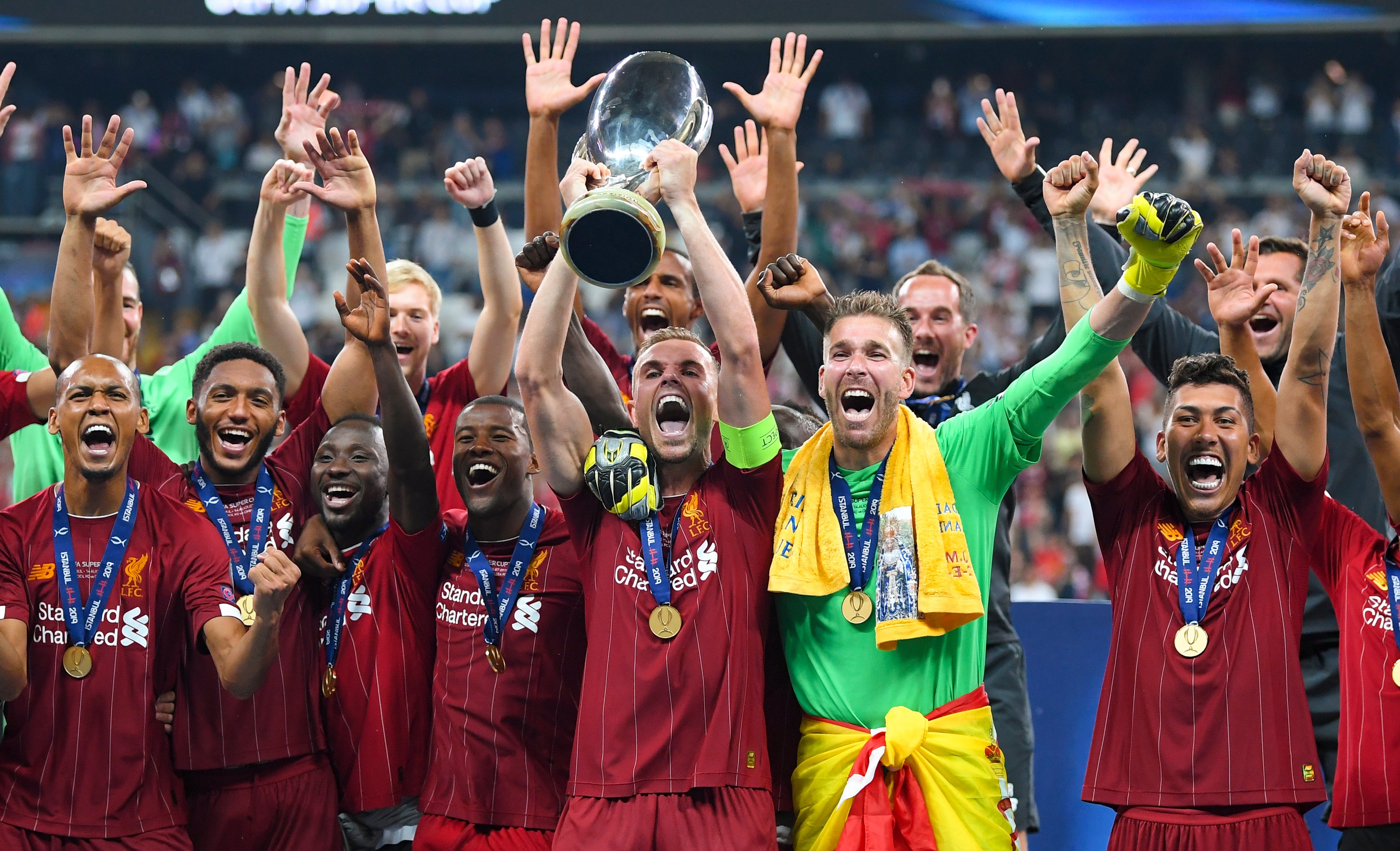 李章洙回渝参加足协杯夺冠25周年纪念赛，感慨儿子当年才初中（李章洙重返重庆出席足协杯夺冠25周年纪念赛，感叹儿子当年仍在读初中）